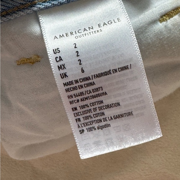 American Eagle Distressed Light Wash Denim Mom Shorts - Picture 7 of 10